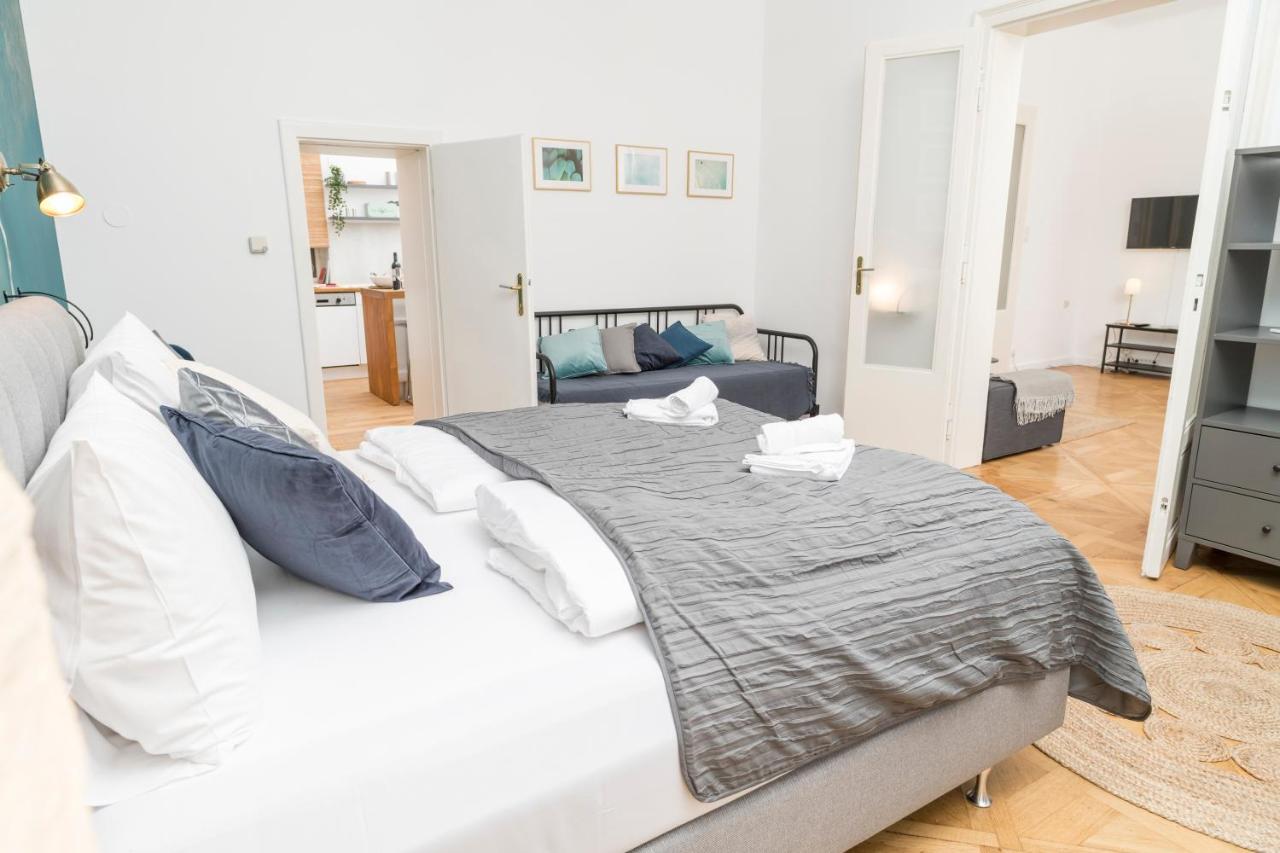 Luxury Suites Mariahilf Vienna Luaran gambar