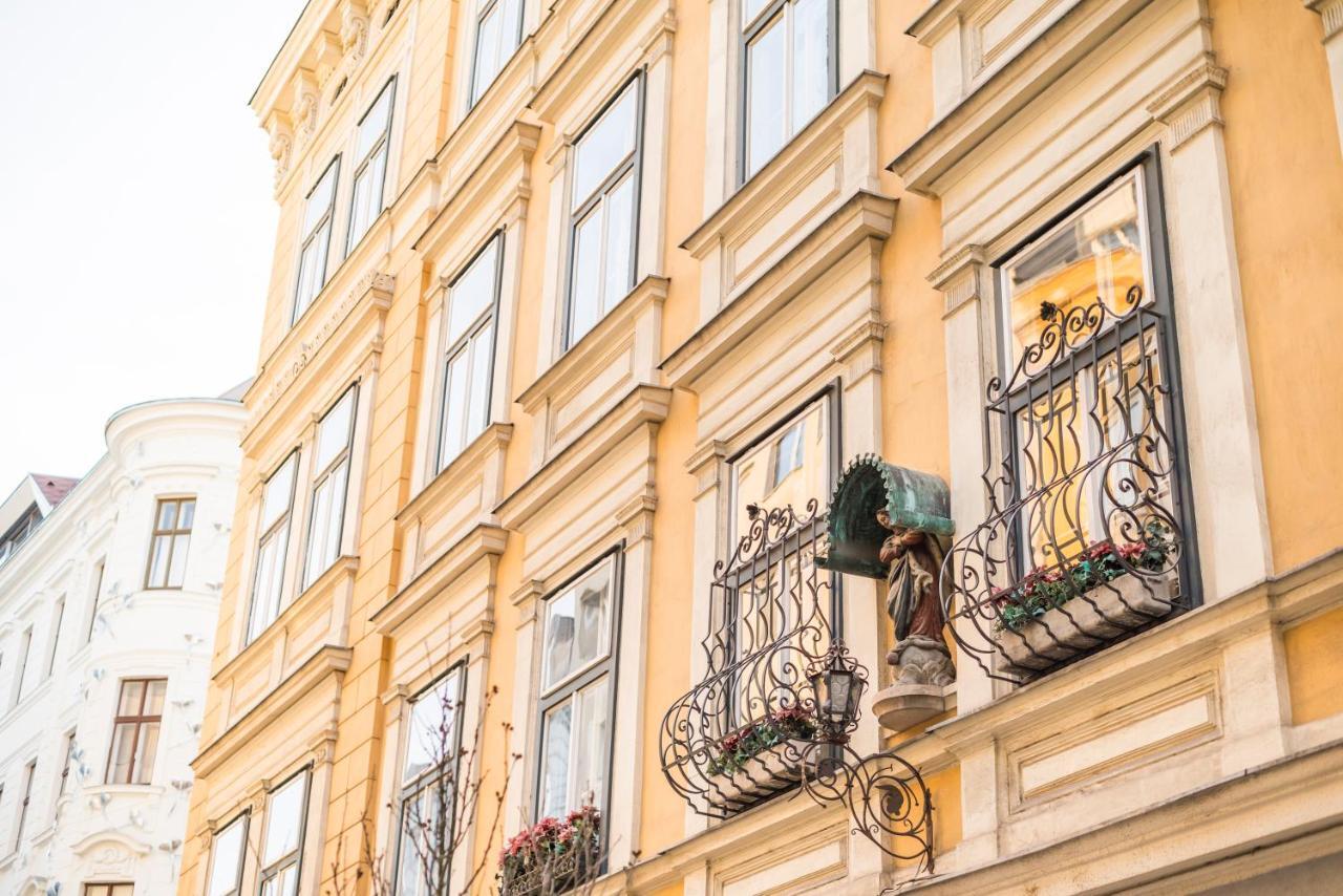 Luxury Suites Mariahilf Vienna Luaran gambar